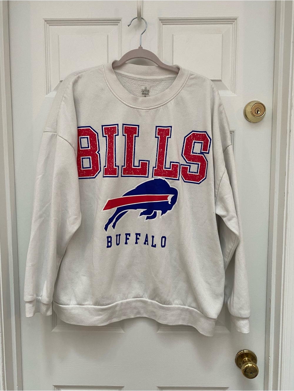 Buffalo Bills White Oversized Crewneck with Red and Blue Bills Graphic - Large